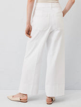 Load image into Gallery viewer, Marella Lava Jeans in White
