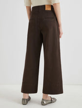 Load image into Gallery viewer, Marella Velain Wide-Leg Jeans in Brown

