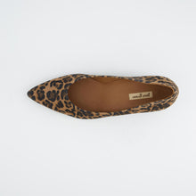 Load image into Gallery viewer, Paul Green 3849 in Leopard
