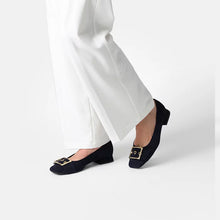 Load image into Gallery viewer, Paul Green 3855 Pumps in Navy
