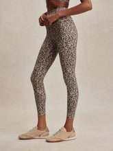 Load image into Gallery viewer, Varley Freesoft High-Rise Leggings in Dappled Floral
