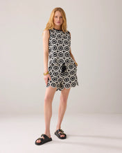 Load image into Gallery viewer, Summum Crocheted Boxy Top
