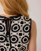 Load image into Gallery viewer, Summum Crocheted Boxy Top
