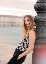 Load image into Gallery viewer, Summum Crocheted Boxy Top

