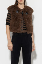 Load image into Gallery viewer, LUISA CERANO Outdoor Gilet Hazelnut
