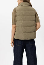 Load image into Gallery viewer, Luisa Cerano Taffeta Vest in Salbei
