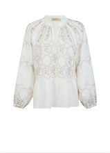 Load image into Gallery viewer, Purotatto Embroidery Blouse
