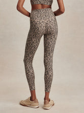 Load image into Gallery viewer, Varley Freesoft High-Rise Leggings in Dappled Floral
