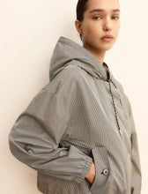 Load image into Gallery viewer, Emme Zamia short Tafetta Jkt
