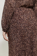 Load image into Gallery viewer, Luisa Cerano Midi Skirt with Animal Print
