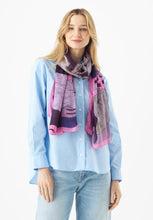 Load image into Gallery viewer, Codello Snoopy Print Scarf in Rose
