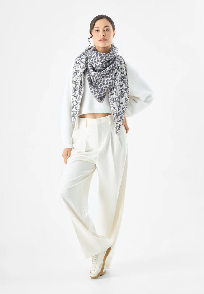 Codello Triangular Scarf with a hand drawn dog print in Grey