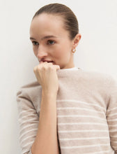 Load image into Gallery viewer, Emme Laccio Sweater in in Beige

