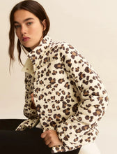 Load image into Gallery viewer, Emme Patio Reversible Puffer in Leopard
