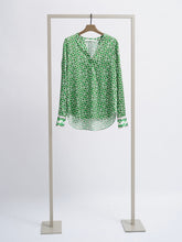 Load image into Gallery viewer, Herzen 6162 Pea Blouse
