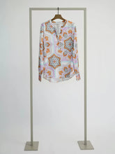 Load image into Gallery viewer, Herzen Colourful Blouse 6163 in Multi Lilac Print
