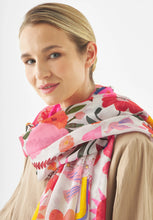 Load image into Gallery viewer, Codello Printed Bisou Scarf in Red
