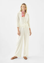 Load image into Gallery viewer, Codello Paris Printed Scarf in Red
