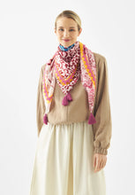 Load image into Gallery viewer, Codello Animal Print Scarf in Pink
