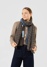 Load image into Gallery viewer, Codello Checkered Scarf with Always Forever

