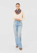 Load image into Gallery viewer, Codello Noble Scarf made of Wool with Leopard Pattern
