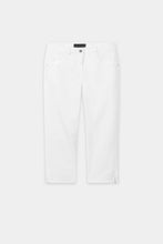 Load image into Gallery viewer, Luisa Cerano Skinny Capri Denim in White
