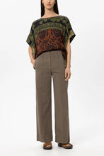Load image into Gallery viewer, Luisa Cerano Wide-Leg Denim in Muskat
