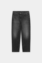 Load image into Gallery viewer, Luisa Cerano Authentic Barrel-Leg Jeans in Black
