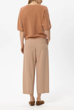 Load image into Gallery viewer, Luisa Cerano Tapered-Pants with Pleats in Nude
