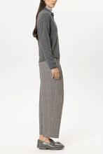 Load image into Gallery viewer, Luisa Cerano Plaid Tapered Pants in Heather Grey
