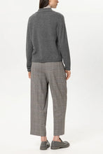 Load image into Gallery viewer, Luisa Cerano Plaid Tapered Pants in Heather Grey
