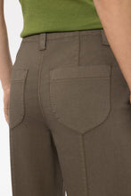 Load image into Gallery viewer, Luisa Cerano Barrel-Leg Denim in Muskat
