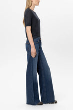 Load image into Gallery viewer, Luisa Cerano Authentic Bootcut Denim in Blue
