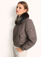 Load image into Gallery viewer, Riani Quilted Jacket with Faux Fur Collar
