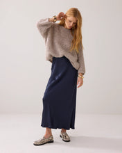 Load image into Gallery viewer, Summum Long Shiny Skirt in Navy
