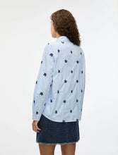Load image into Gallery viewer, iBlues Embroidered Shirt in Light Blue
