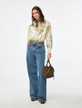 Load image into Gallery viewer, iBlues Printed Shirt in Cream
