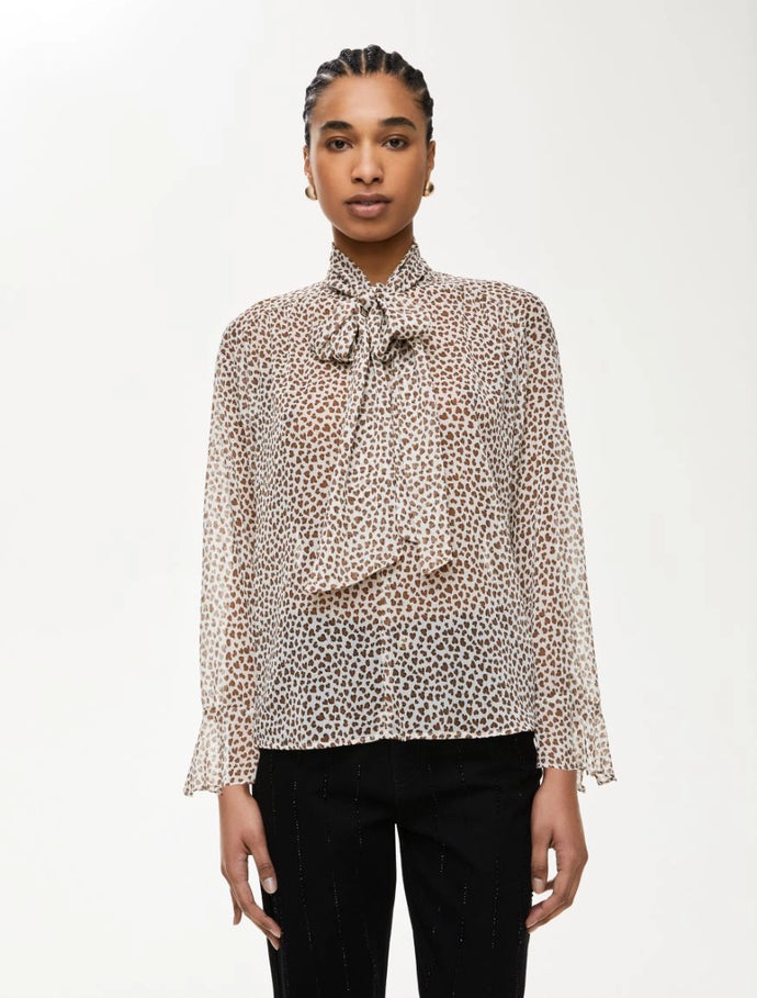 iBlue Gabriel Blouse in Cream Hearts