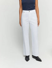 Load image into Gallery viewer, iBlue Onore Flared Trousers in White
