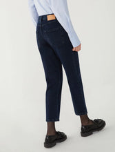 Load image into Gallery viewer, iBlue Andrea Boyfirend Jeans in Blue
