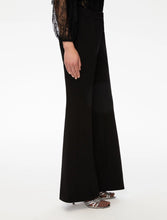Load image into Gallery viewer, iBlue Maratea Trousers in Black
