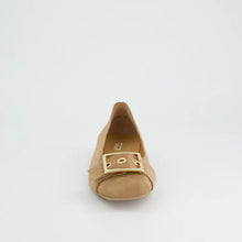 Load image into Gallery viewer, Paul Green 3855 Pumps in Brown
