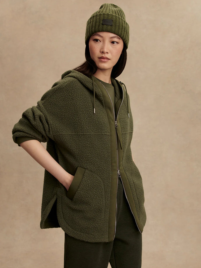 Varley Fey Relaxed Fleece in Racing Olive