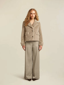 Beaumont Abby Short Coat in Chinchilla
