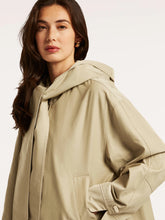 Load image into Gallery viewer, Beaumont Bianca Jacket in Soft Camel
