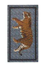 Load image into Gallery viewer, Codello Scarf with Leopard Pattern and XL Tiger in Blue
