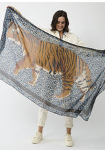 Load image into Gallery viewer, Codello Scarf with Leopard Pattern and XL Tiger in Blue
