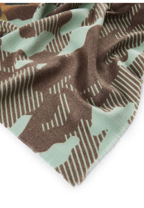 Codello Scarf with Printed Leopard Camou Mix in Green