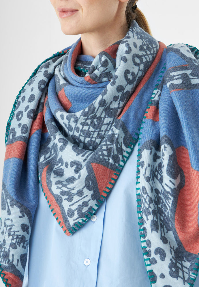 Codello Soft Triangle Scarf in Blue