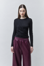 Load image into Gallery viewer, Suncoo Joy Pants in Prune
